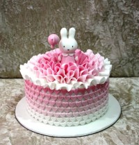 1st bday cake with rabbit (1)_enl